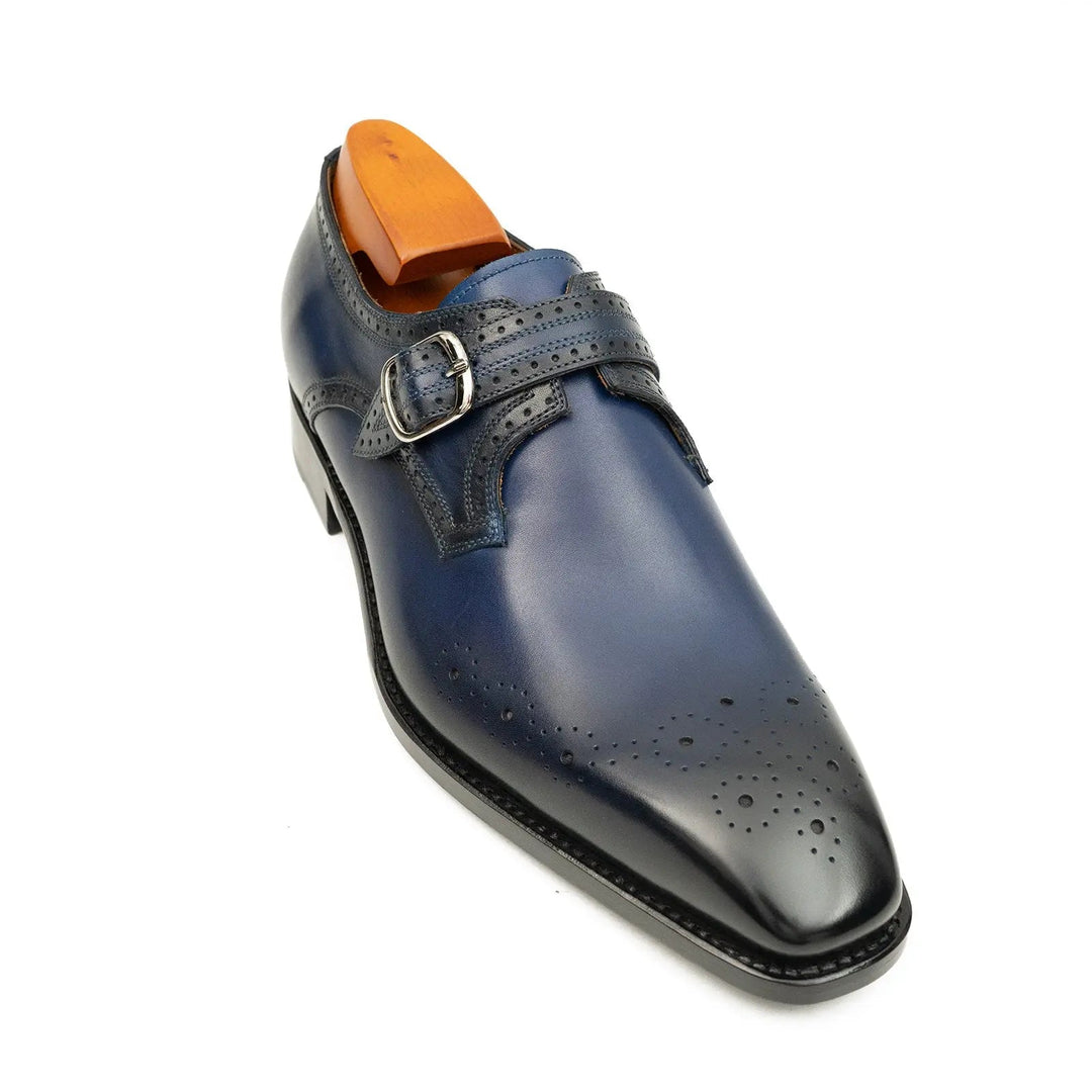 DV DIVINCH men’s shoes, handcrafted leather shoes, calfskin footwear, men’s designer shoes, leather dress shoes, brogue shoes, Derby shoes, Oxford shoes, monk strap shoes, Chelsea boots, lug sole footwear