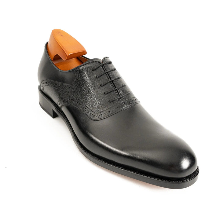 DV DIVINCH men’s shoes, handcrafted leather shoes, calfskin footwear, men’s designer shoes, leather dress shoes, brogue shoes, Derby shoes, Oxford shoes, monk strap shoes, Chelsea boots, lug sole footwear