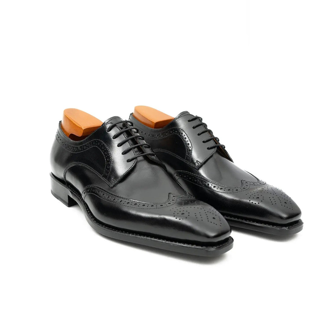 DV DIVINCH men’s shoes, handcrafted leather shoes, calfskin footwear, men’s designer shoes, leather dress shoes, brogue shoes, Derby shoes, Oxford shoes, monk strap shoes, Chelsea boots, lug sole footwear