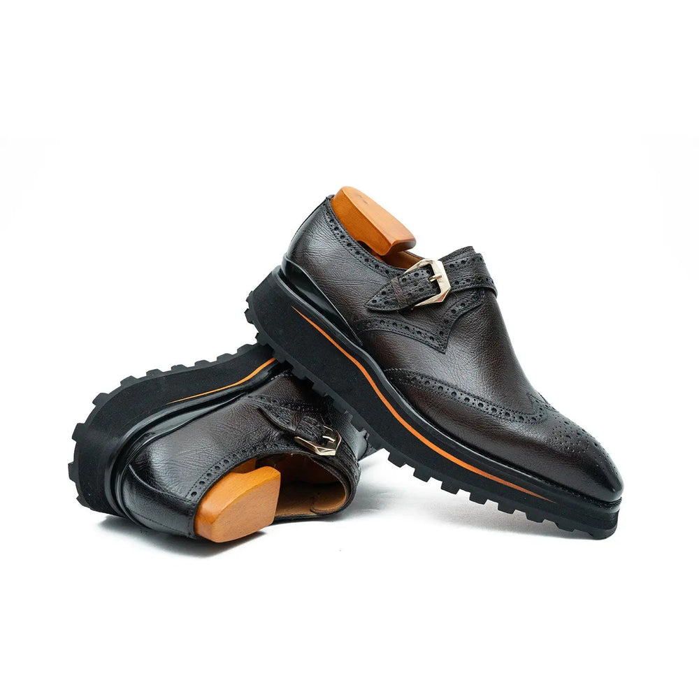 DV DIVINCH men’s shoes, handcrafted leather shoes, calfskin footwear, men’s designer shoes, leather dress shoes, brogue shoes, Derby shoes, Oxford shoes, monk strap shoes, Chelsea boots, lug sole footwear