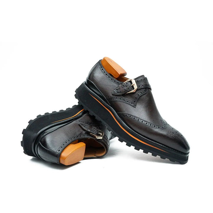 DV DIVINCH men’s shoes, handcrafted leather shoes, calfskin footwear, men’s designer shoes, leather dress shoes, brogue shoes, Derby shoes, Oxford shoes, monk strap shoes, Chelsea boots, lug sole footwear