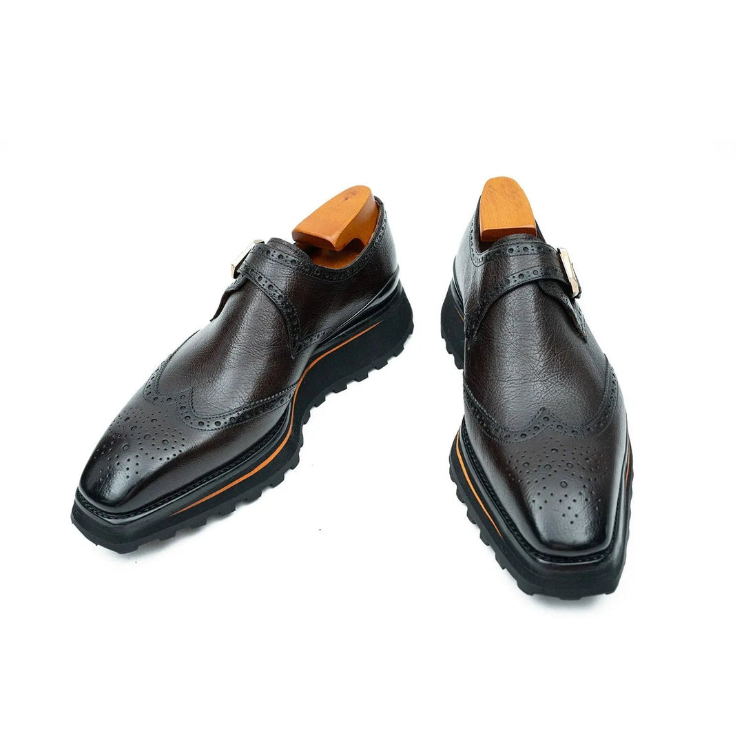 DV DIVINCH men’s shoes, handcrafted leather shoes, calfskin footwear, men’s designer shoes, leather dress shoes, brogue shoes, Derby shoes, Oxford shoes, monk strap shoes, Chelsea boots, lug sole footwear