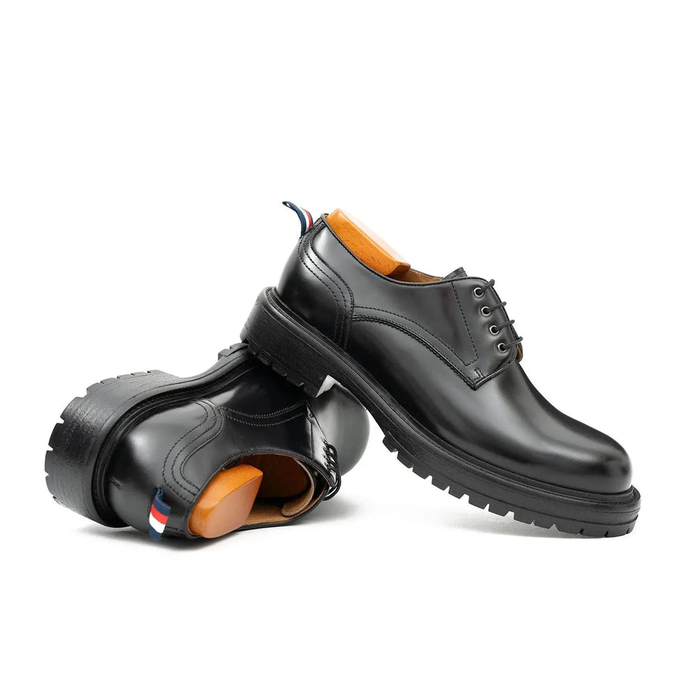 DV DIVINCH men’s shoes, handcrafted leather shoes, calfskin footwear, men’s designer shoes, leather dress shoes, brogue shoes, Derby shoes, Oxford shoes, monk strap shoes, Chelsea boots, lug sole footwear