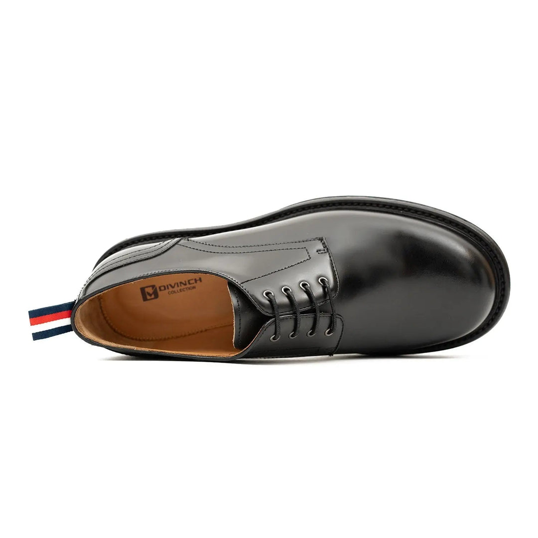DV DIVINCH men’s shoes, handcrafted leather shoes, calfskin footwear, men’s designer shoes, leather dress shoes, brogue shoes, Derby shoes, Oxford shoes, monk strap shoes, Chelsea boots, lug sole footwear