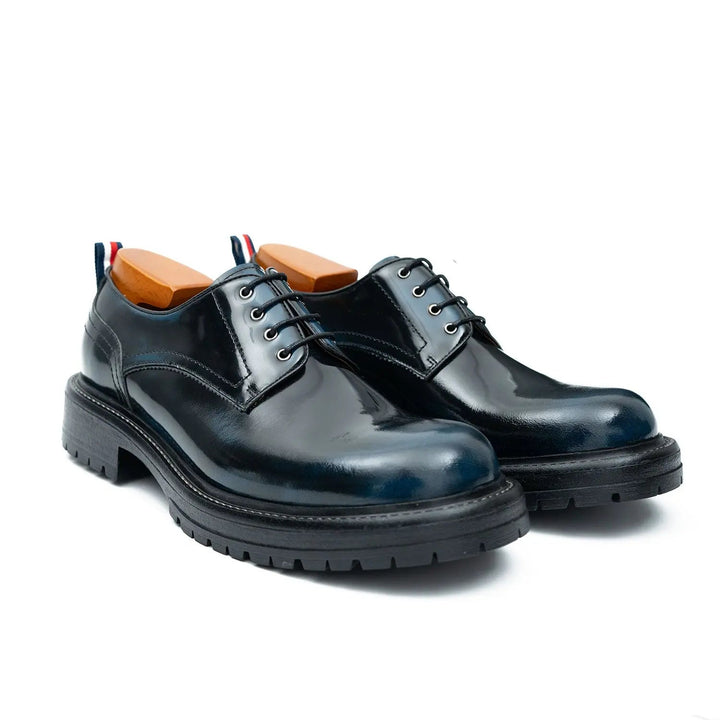 DV DIVINCH men’s shoes, handcrafted leather shoes, calfskin footwear, men’s designer shoes, leather dress shoes, brogue shoes, Derby shoes, Oxford shoes, monk strap shoes, Chelsea boots, lug sole footwear