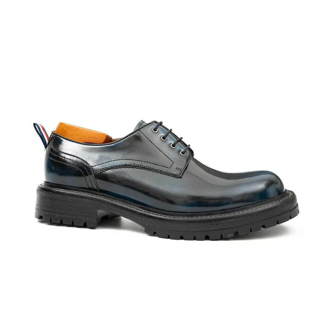 DV DIVINCH men’s shoes, handcrafted leather shoes, calfskin footwear, men’s designer shoes, leather dress shoes, brogue shoes, Derby shoes, Oxford shoes, monk strap shoes, Chelsea boots, lug sole footwear