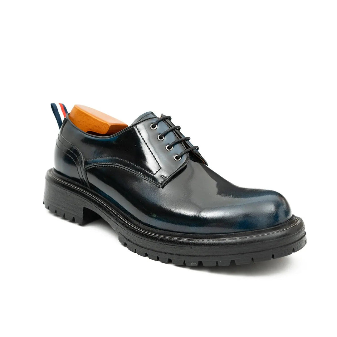 DV DIVINCH men’s shoes, handcrafted leather shoes, calfskin footwear, men’s designer shoes, leather dress shoes, brogue shoes, Derby shoes, Oxford shoes, monk strap shoes, Chelsea boots, lug sole footwear