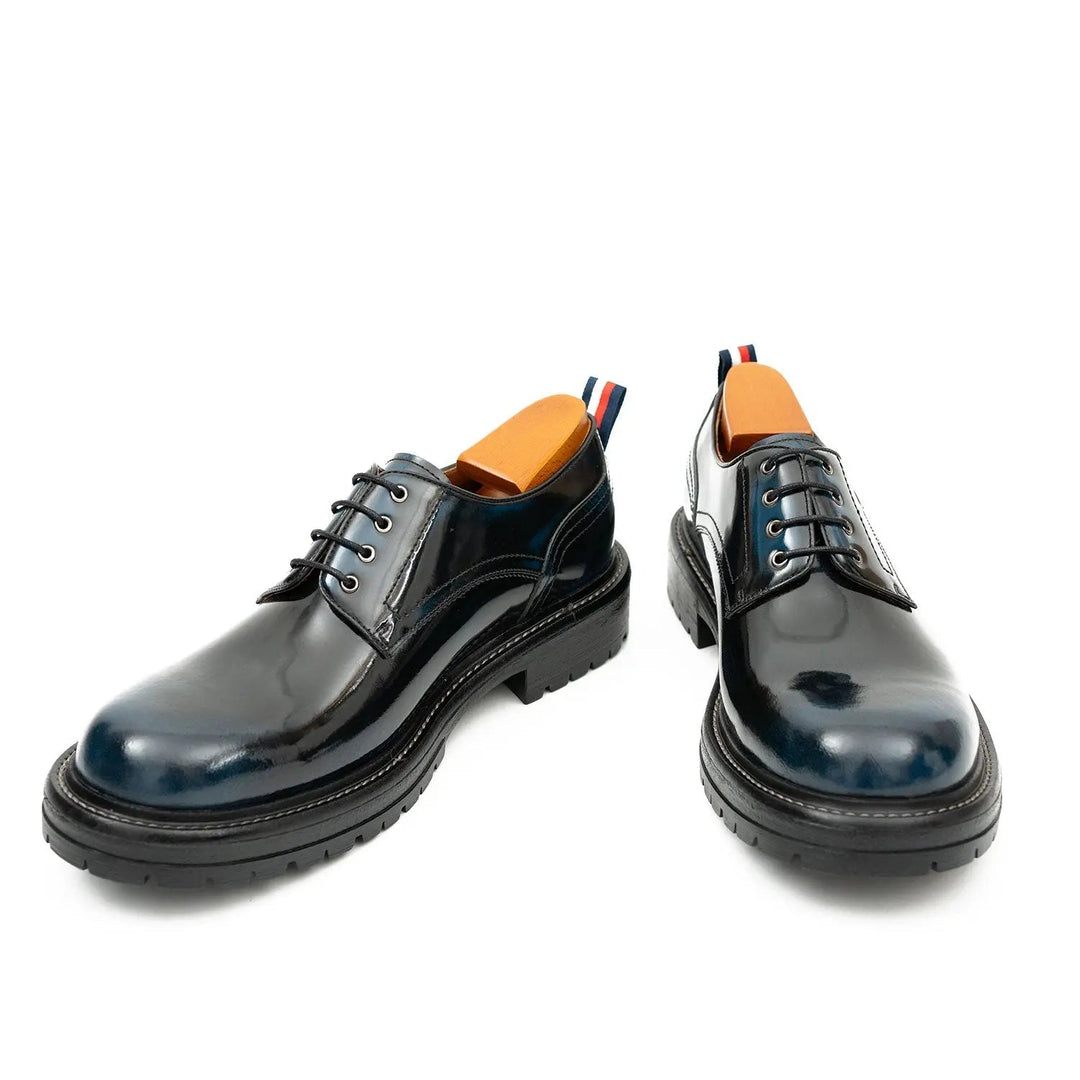 DV DIVINCH men’s shoes, handcrafted leather shoes, calfskin footwear, men’s designer shoes, leather dress shoes, brogue shoes, Derby shoes, Oxford shoes, monk strap shoes, Chelsea boots, lug sole footwear