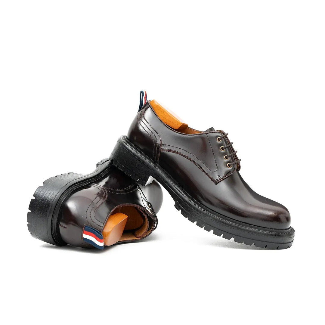 DV DIVINCH men’s shoes, handcrafted leather shoes, calfskin footwear, men’s designer shoes, leather dress shoes, brogue shoes, Derby shoes, Oxford shoes, monk strap shoes, Chelsea boots, lug sole footwear