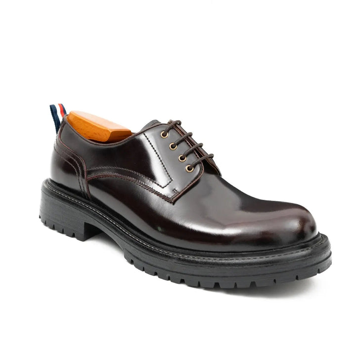 DV DIVINCH men’s shoes, handcrafted leather shoes, calfskin footwear, men’s designer shoes, leather dress shoes, brogue shoes, Derby shoes, Oxford shoes, monk strap shoes, Chelsea boots, lug sole footwear