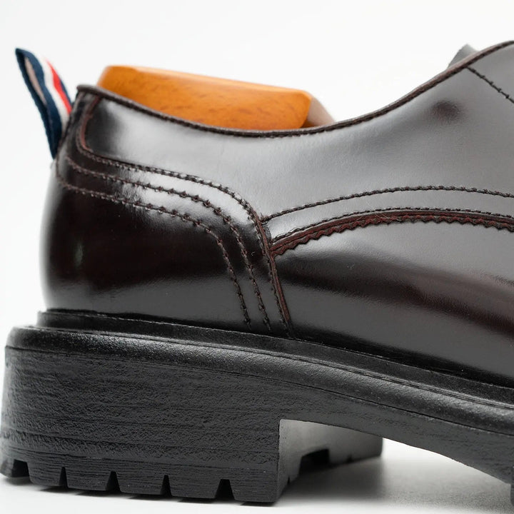 DV DIVINCH men’s shoes, handcrafted leather shoes, calfskin footwear, men’s designer shoes, leather dress shoes, brogue shoes, Derby shoes, Oxford shoes, monk strap shoes, Chelsea boots, lug sole footwear