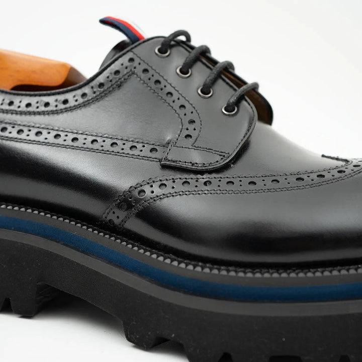 DV DIVINCH men’s shoes, handcrafted leather shoes, calfskin footwear, men’s designer shoes, leather dress shoes, brogue shoes, Derby shoes, Oxford shoes, monk strap shoes, Chelsea boots, lug sole footwear