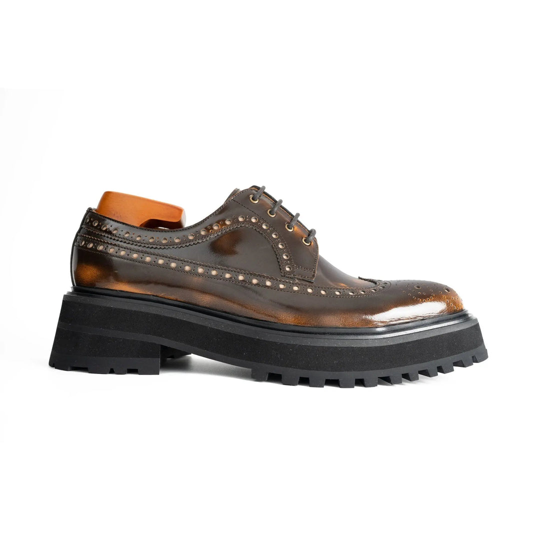 DV DIVINCH men’s shoes, handcrafted leather shoes, calfskin footwear, men’s designer shoes, leather dress shoes, brogue shoes, Derby shoes, Oxford shoes, monk strap shoes, Chelsea boots, lug sole footwear