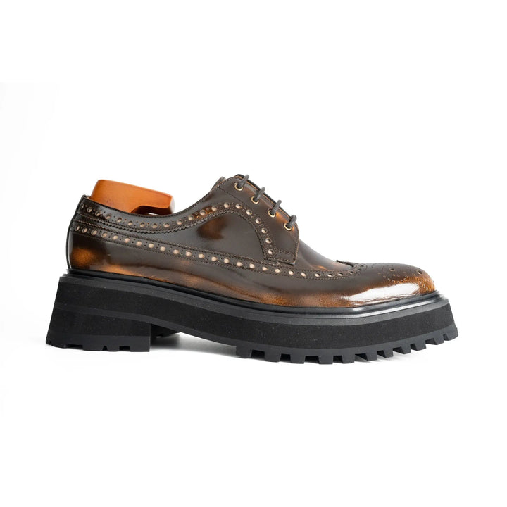 DV DIVINCH men’s shoes, handcrafted leather shoes, calfskin footwear, men’s designer shoes, leather dress shoes, brogue shoes, Derby shoes, Oxford shoes, monk strap shoes, Chelsea boots, lug sole footwear