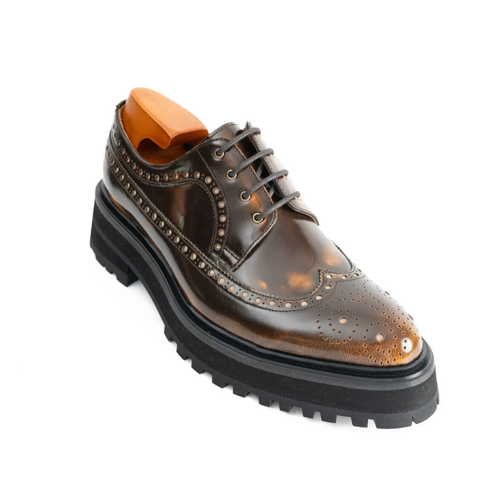 DV DIVINCH men’s shoes, handcrafted leather shoes, calfskin footwear, men’s designer shoes, leather dress shoes, brogue shoes, Derby shoes, Oxford shoes, monk strap shoes, Chelsea boots, lug sole footwear