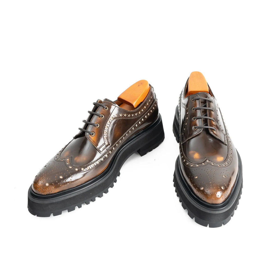 DV DIVINCH men’s shoes, handcrafted leather shoes, calfskin footwear, men’s designer shoes, leather dress shoes, brogue shoes, Derby shoes, Oxford shoes, monk strap shoes, Chelsea boots, lug sole footwear