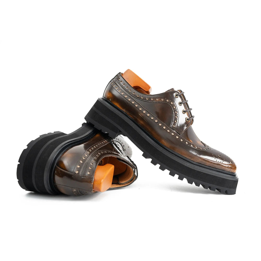 DV DIVINCH men’s shoes, handcrafted leather shoes, calfskin footwear, men’s designer shoes, leather dress shoes, brogue shoes, Derby shoes, Oxford shoes, monk strap shoes, Chelsea boots, lug sole footwear