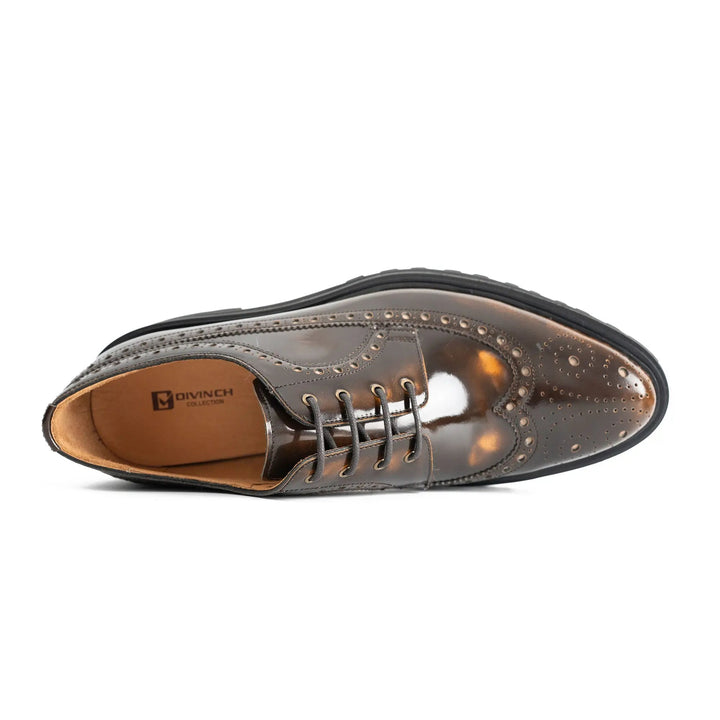 DV DIVINCH men’s shoes, handcrafted leather shoes, calfskin footwear, men’s designer shoes, leather dress shoes, brogue shoes, Derby shoes, Oxford shoes, monk strap shoes, Chelsea boots, lug sole footwear