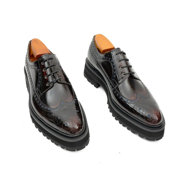 DV DIVINCH men’s shoes, handcrafted leather shoes, calfskin footwear, men’s designer shoes, leather dress shoes, brogue shoes, Derby shoes, Oxford shoes, monk strap shoes, Chelsea boots, lug sole footwear