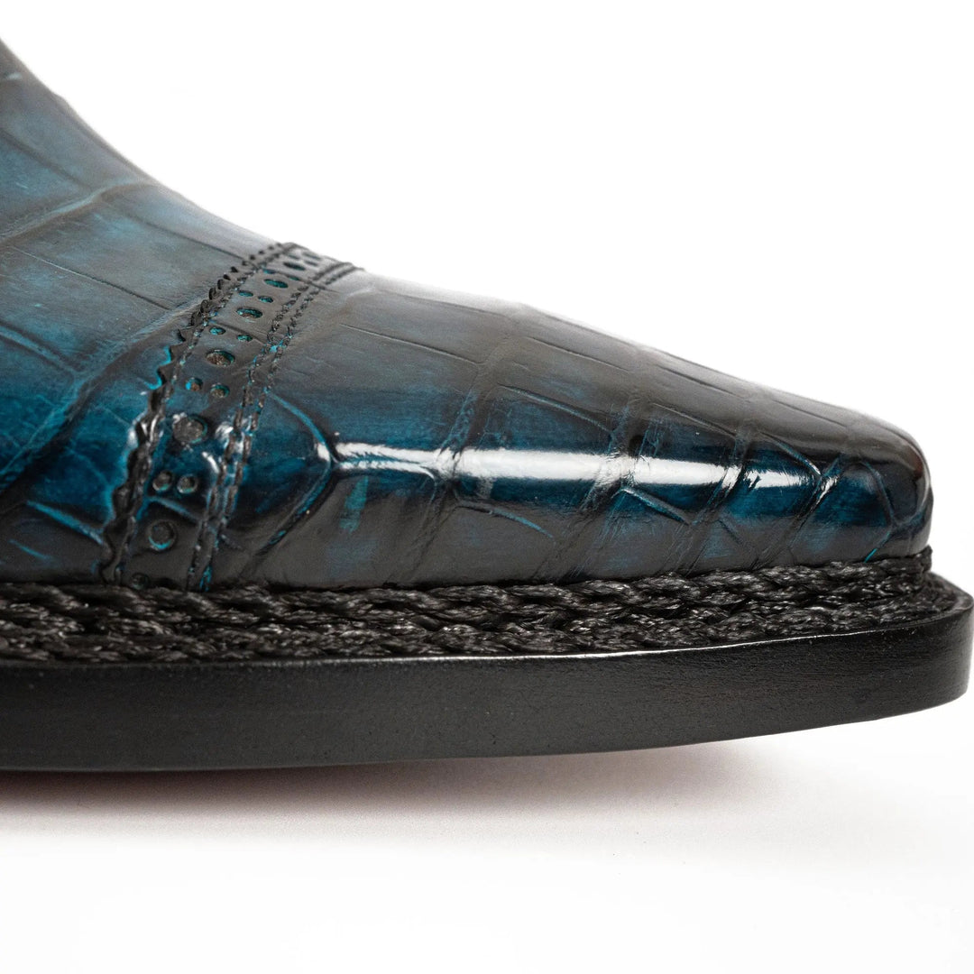 DV DIVINCH men’s shoes, handcrafted leather shoes, calfskin footwear, men’s designer shoes, leather dress shoes, brogue shoes, Derby shoes, Oxford shoes, monk strap shoes, Chelsea boots, lug sole footwear
