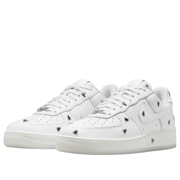 NikeAir Force 1 Low &