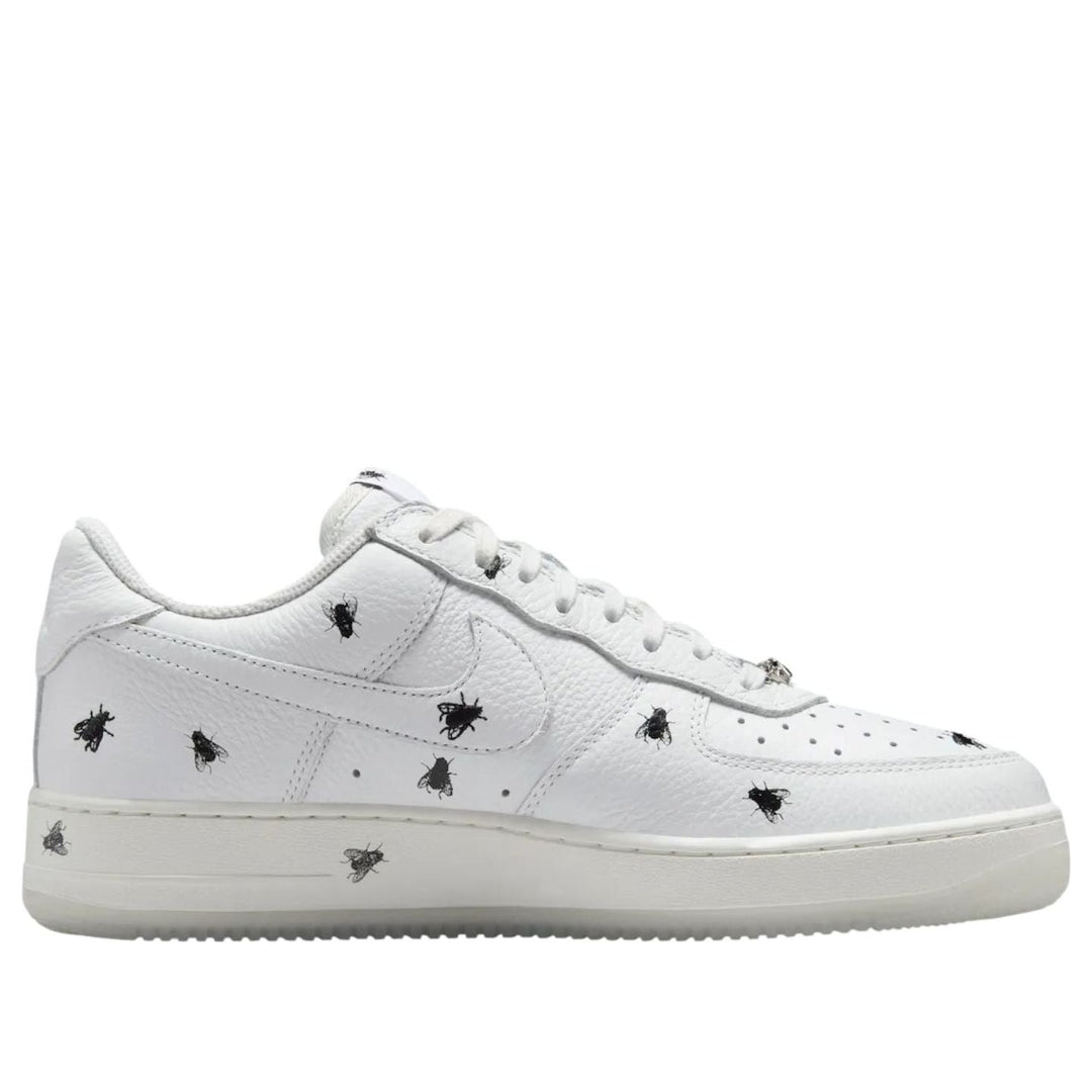 NikeAir Force 1 Low &