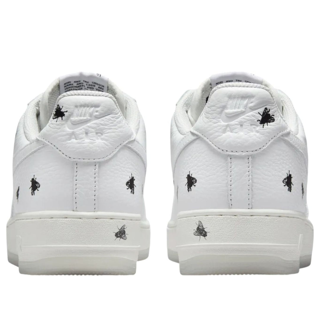 NikeAir Force 1 Low &