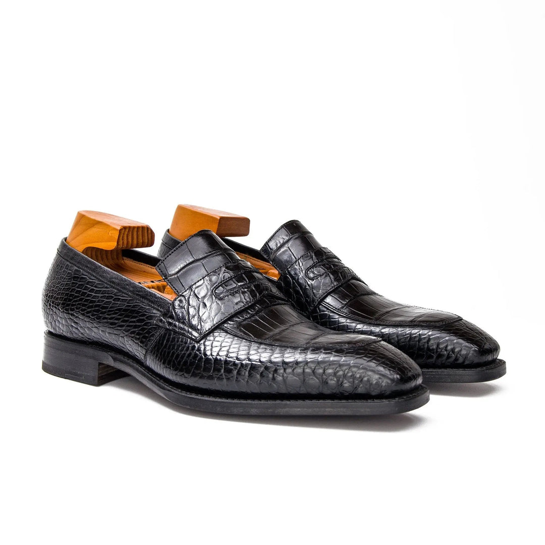 DV DIVINCH men’s shoes, handcrafted leather shoes, calfskin footwear, men’s designer shoes, leather dress shoes, brogue shoes, Derby shoes, Oxford shoes, monk strap shoes, Chelsea boots, lug sole footwear
