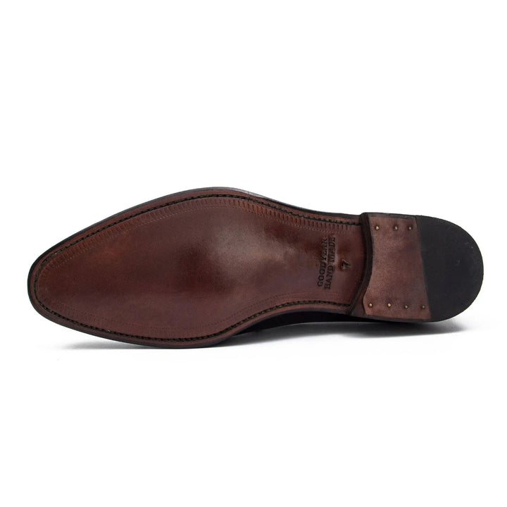 DV DIVINCH men’s shoes, handcrafted leather shoes, calfskin footwear, men’s designer shoes, leather dress shoes, brogue shoes, Derby shoes, Oxford shoes, monk strap shoes, Chelsea boots, lug sole footwear