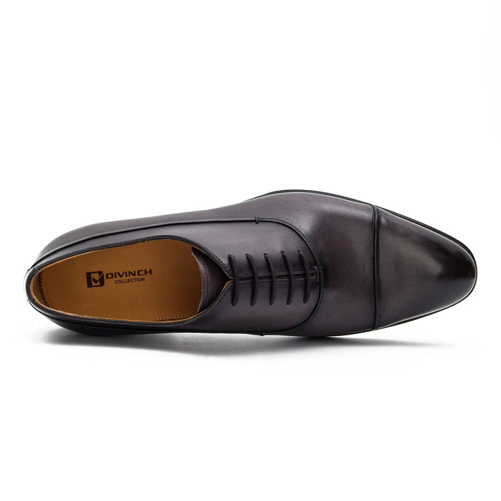 DV DIVINCH men’s shoes, handcrafted leather shoes, calfskin footwear, men’s designer shoes, leather dress shoes, brogue shoes, Derby shoes, Oxford shoes, monk strap shoes, Chelsea boots, lug sole footwear