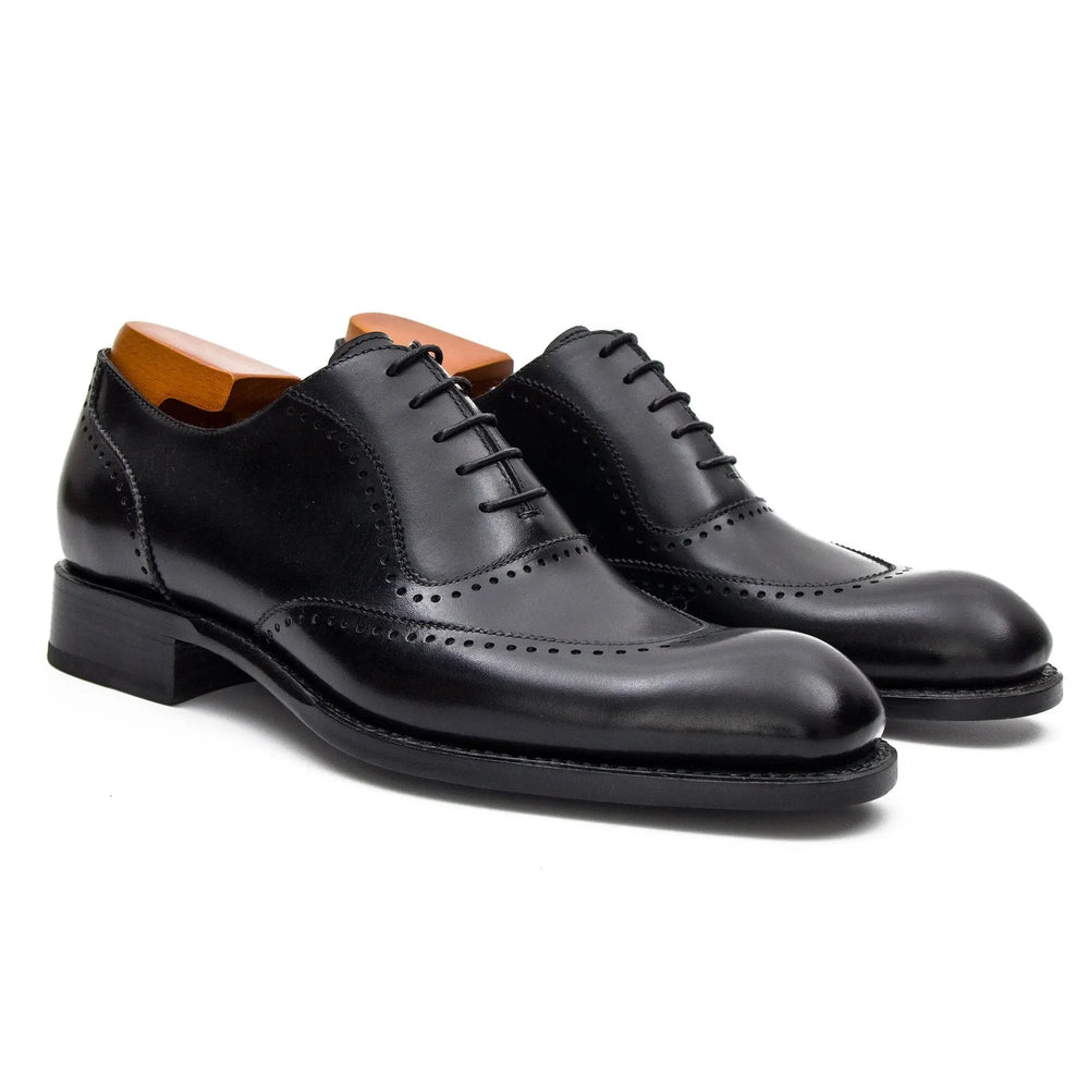 DV DIVINCH men’s shoes, handcrafted leather shoes, calfskin footwear, men’s designer shoes, leather dress shoes, brogue shoes, Derby shoes, Oxford shoes, monk strap shoes, Chelsea boots, lug sole footwear