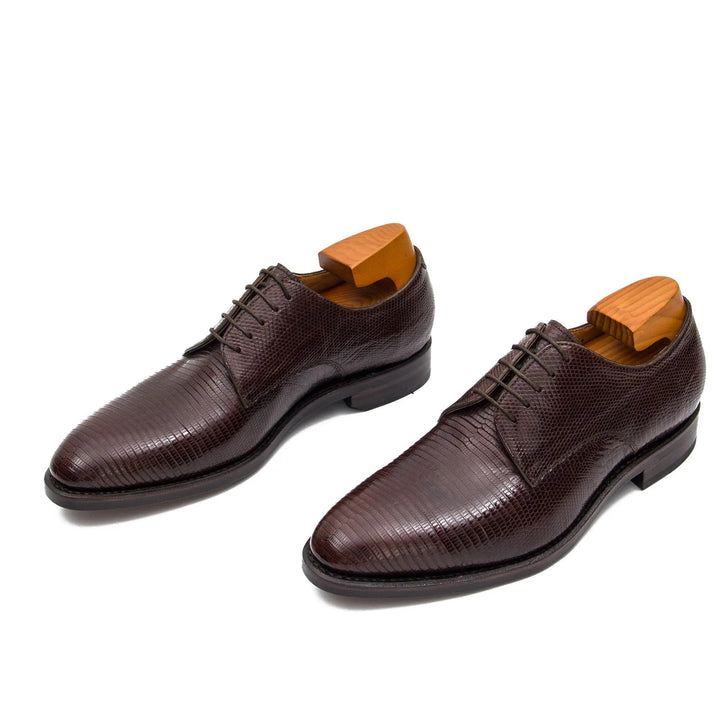 DV DIVINCH men’s shoes, handcrafted leather shoes, calfskin footwear, men’s designer shoes, leather dress shoes, brogue shoes, Derby shoes, Oxford shoes, monk strap shoes, Chelsea boots, lug sole footwear