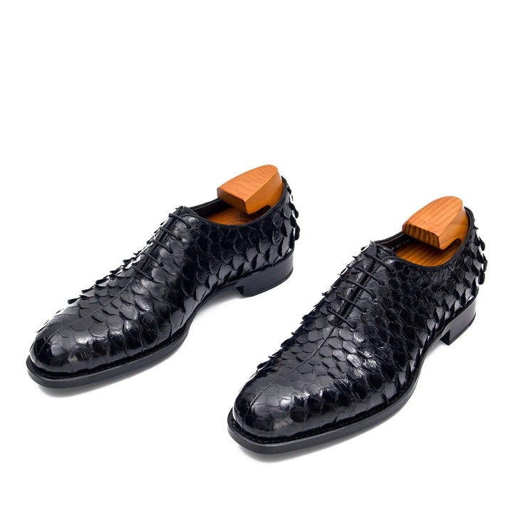 DV DIVINCH men’s shoes, handcrafted leather shoes, calfskin footwear, men’s designer shoes, leather dress shoes, brogue shoes, Derby shoes, Oxford shoes, monk strap shoes, Chelsea boots, lug sole footwear