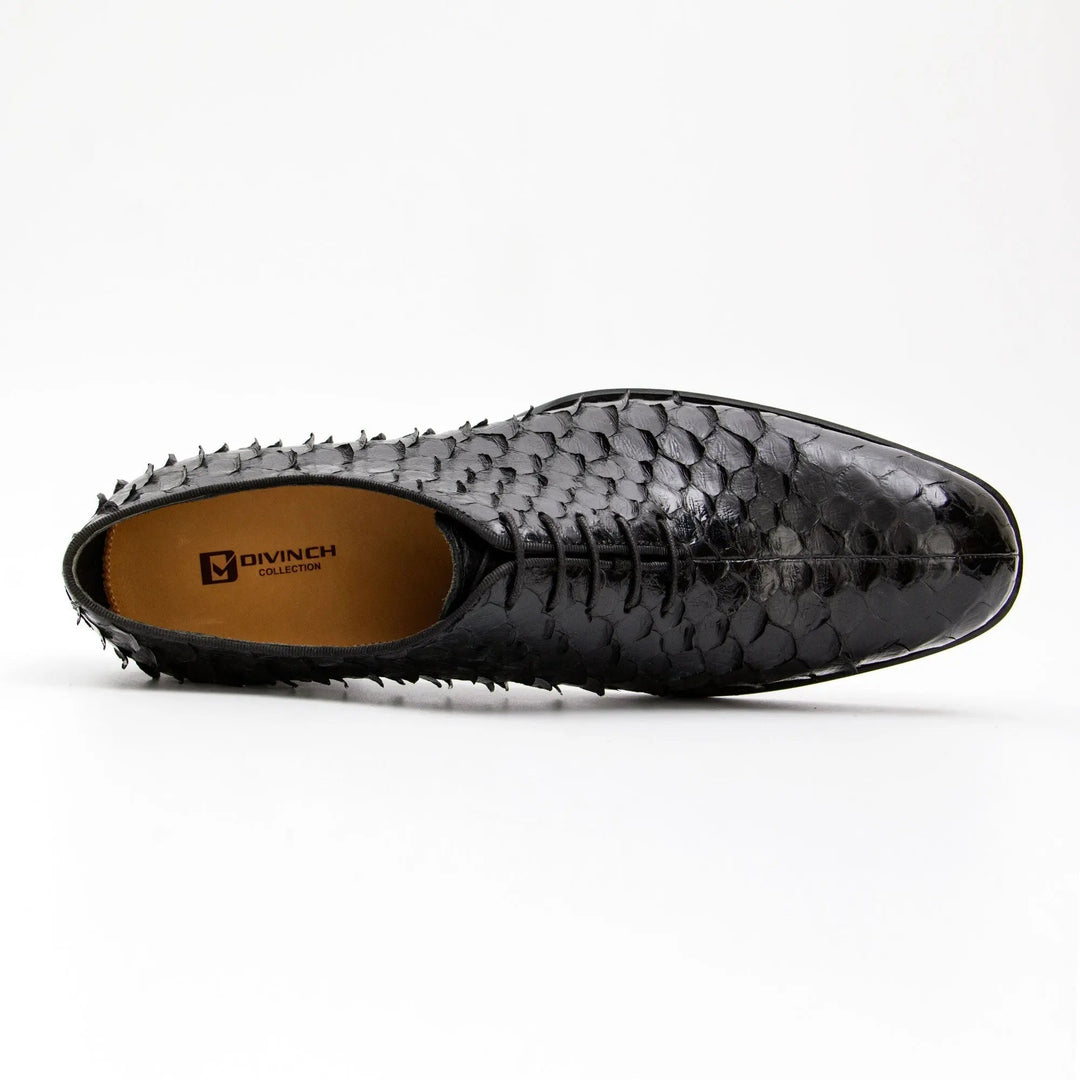DV DIVINCH men’s shoes, handcrafted leather shoes, calfskin footwear, men’s designer shoes, leather dress shoes, brogue shoes, Derby shoes, Oxford shoes, monk strap shoes, Chelsea boots, lug sole footwear