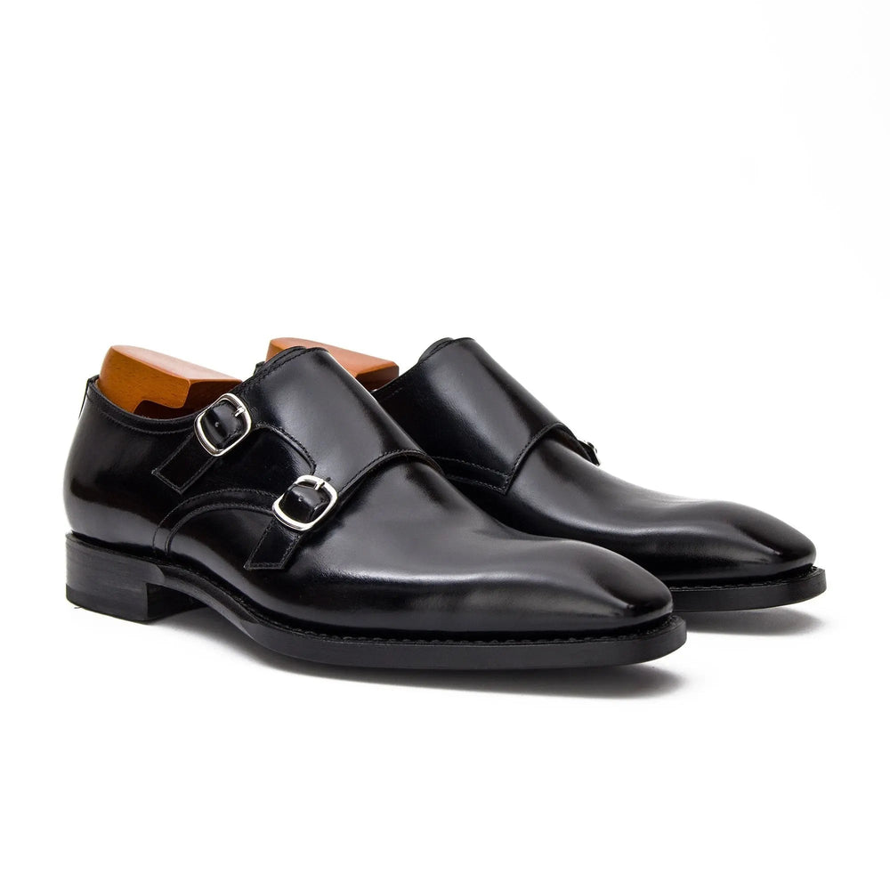 DV DIVINCH men’s shoes, handcrafted leather shoes, calfskin footwear, men’s designer shoes, leather dress shoes, brogue shoes, Derby shoes, Oxford shoes, monk strap shoes, Chelsea boots, lug sole footwear