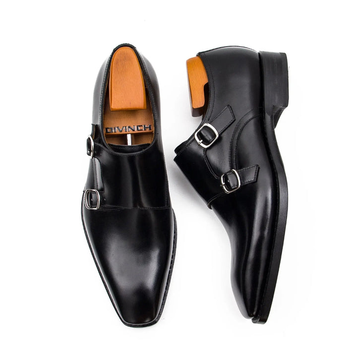 DV DIVINCH men’s shoes, handcrafted leather shoes, calfskin footwear, men’s designer shoes, leather dress shoes, brogue shoes, Derby shoes, Oxford shoes, monk strap shoes, Chelsea boots, lug sole footwear