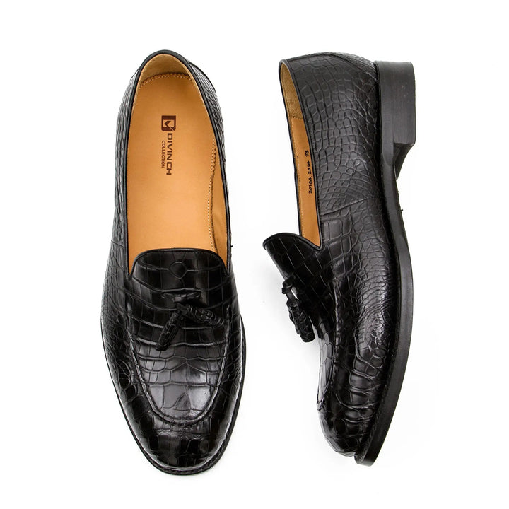 DV DIVINCH men’s shoes, handcrafted leather shoes, calfskin footwear, men’s designer shoes, leather dress shoes, brogue shoes, Derby shoes, Oxford shoes, monk strap shoes, Chelsea boots, lug sole footwear