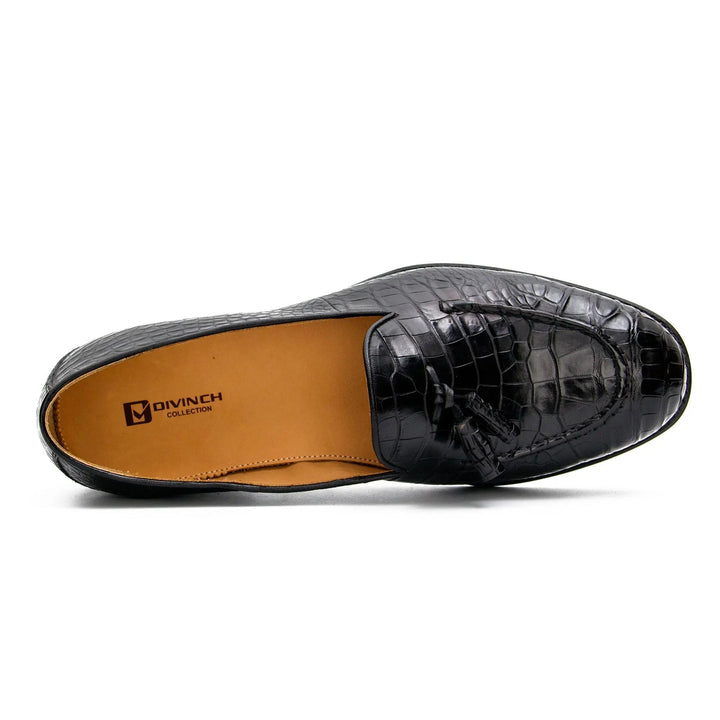 DV DIVINCH men’s shoes, handcrafted leather shoes, calfskin footwear, men’s designer shoes, leather dress shoes, brogue shoes, Derby shoes, Oxford shoes, monk strap shoes, Chelsea boots, lug sole footwear