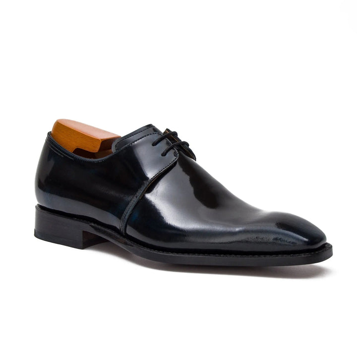 DV DIVINCH men’s shoes, handcrafted leather shoes, calfskin footwear, men’s designer shoes, leather dress shoes, brogue shoes, Derby shoes, Oxford shoes, monk strap shoes, Chelsea boots, lug sole footwear