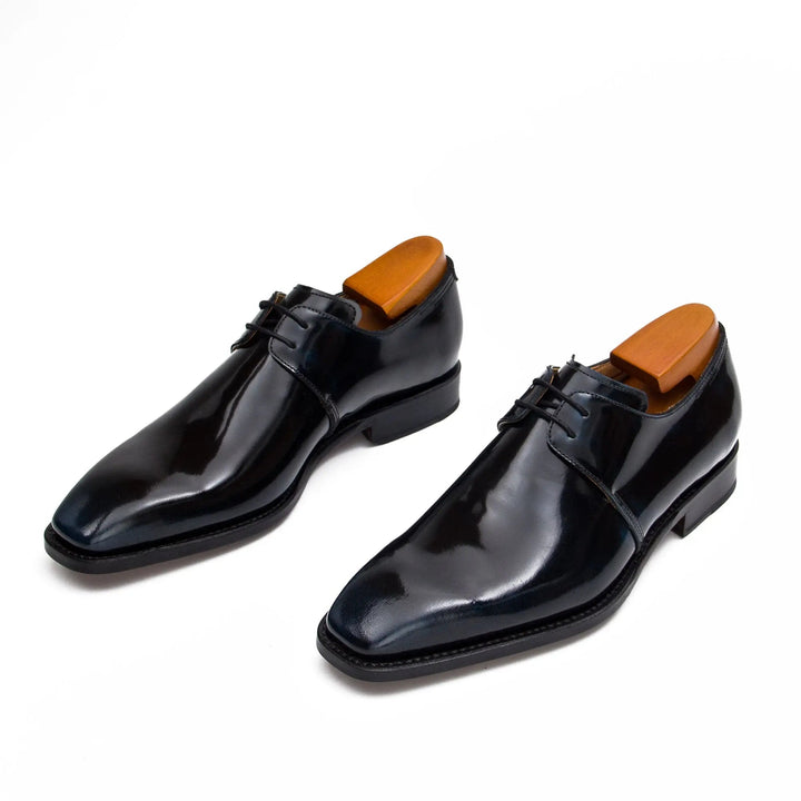 DV DIVINCH men’s shoes, handcrafted leather shoes, calfskin footwear, men’s designer shoes, leather dress shoes, brogue shoes, Derby shoes, Oxford shoes, monk strap shoes, Chelsea boots, lug sole footwear