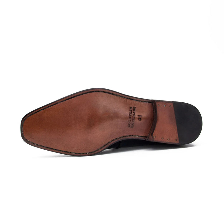 DV DIVINCH men’s shoes, handcrafted leather shoes, calfskin footwear, men’s designer shoes, leather dress shoes, brogue shoes, Derby shoes, Oxford shoes, monk strap shoes, Chelsea boots, lug sole footwear