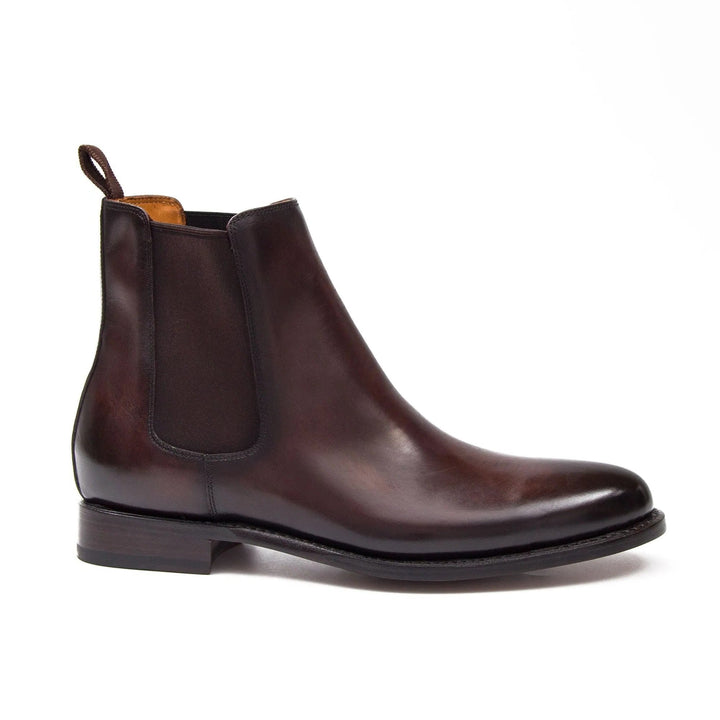 DV DIVINCH men’s shoes, handcrafted leather shoes, calfskin footwear, men’s designer shoes, leather dress shoes, brogue shoes, Derby shoes, Oxford shoes, monk strap shoes, Chelsea boots, lug sole footwear