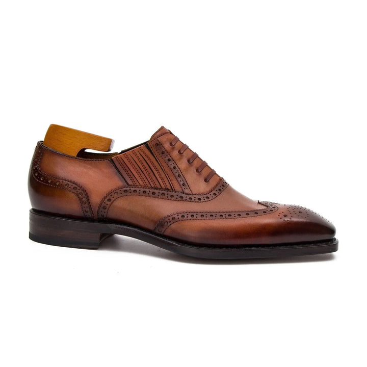 DV DIVINCH men’s shoes, handcrafted leather shoes, calfskin footwear, men’s designer shoes, leather dress shoes, brogue shoes, Derby shoes, Oxford shoes, monk strap shoes, Chelsea boots, lug sole footwear