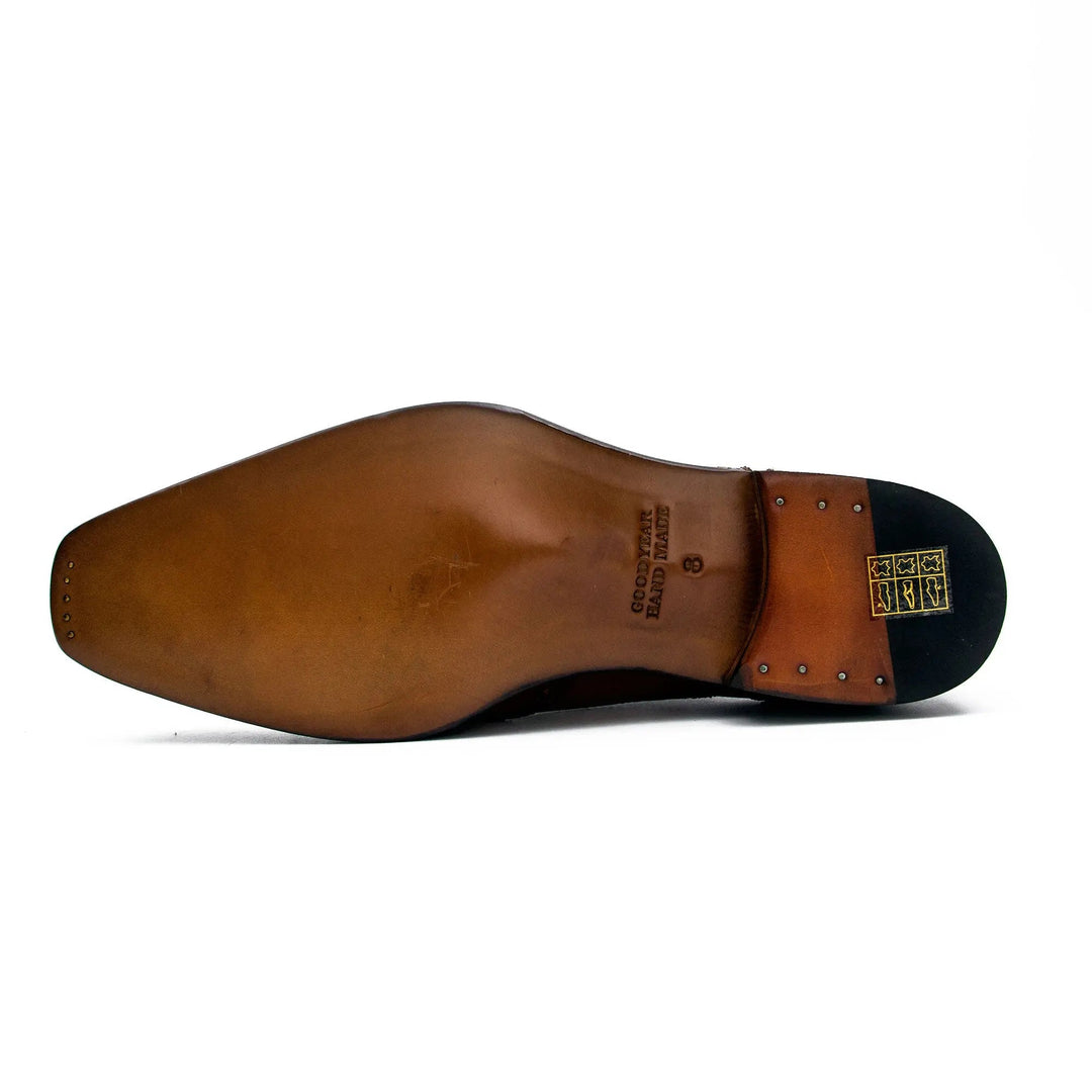 DV DIVINCH men’s shoes, handcrafted leather shoes, calfskin footwear, men’s designer shoes, leather dress shoes, brogue shoes, Derby shoes, Oxford shoes, monk strap shoes, Chelsea boots, lug sole footwear