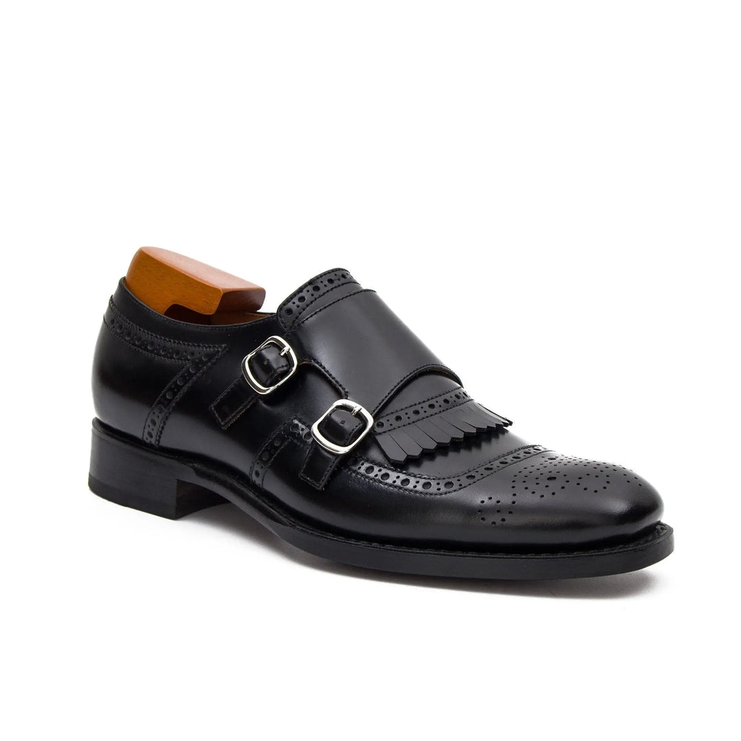 DV DIVINCH men’s shoes, handcrafted leather shoes, calfskin footwear, men’s designer shoes, leather dress shoes, brogue shoes, Derby shoes, Oxford shoes, monk strap shoes, Chelsea boots, lug sole footwear