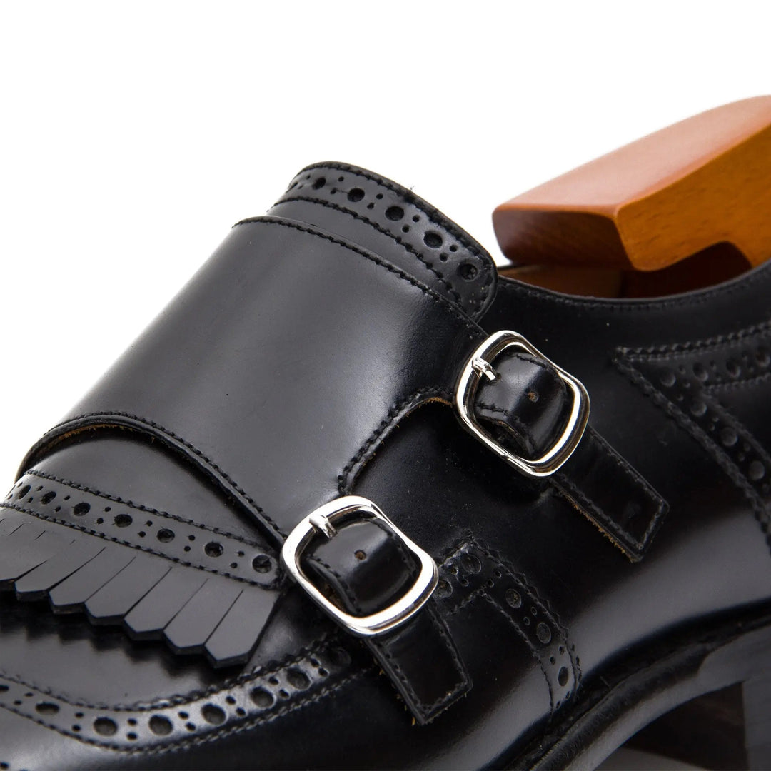 DV DIVINCH men’s shoes, handcrafted leather shoes, calfskin footwear, men’s designer shoes, leather dress shoes, brogue shoes, Derby shoes, Oxford shoes, monk strap shoes, Chelsea boots, lug sole footwear