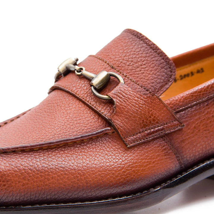 Goodyear Brown leather loafer with horsebit, DV DIVINCH, handcrafted leather shoes, calfskin, detail view.