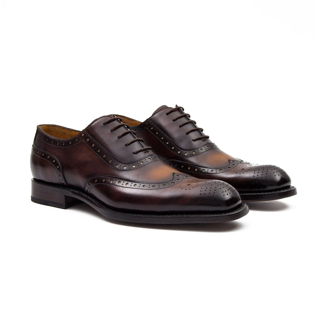 DV DIVINCH men’s shoes, handcrafted leather shoes, calfskin footwear, men’s designer shoes, leather dress shoes, brogue shoes, Derby shoes, Oxford shoes, monk strap shoes, Chelsea boots, lug sole footwear