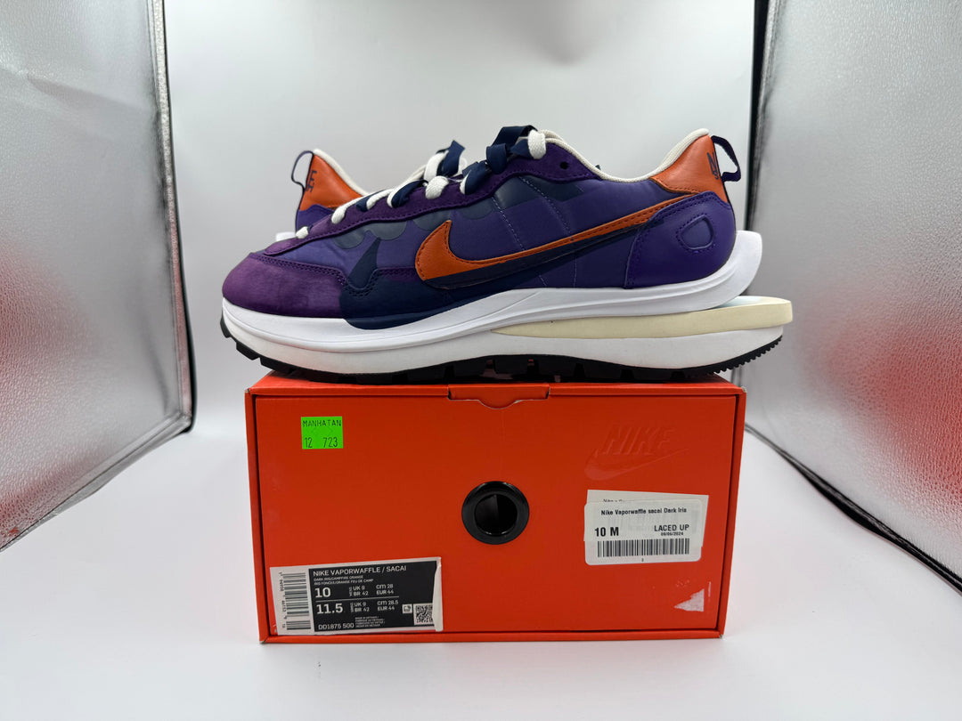 PRE OWNED Nike Vaporwaffle sacai Dark Iris Conditional