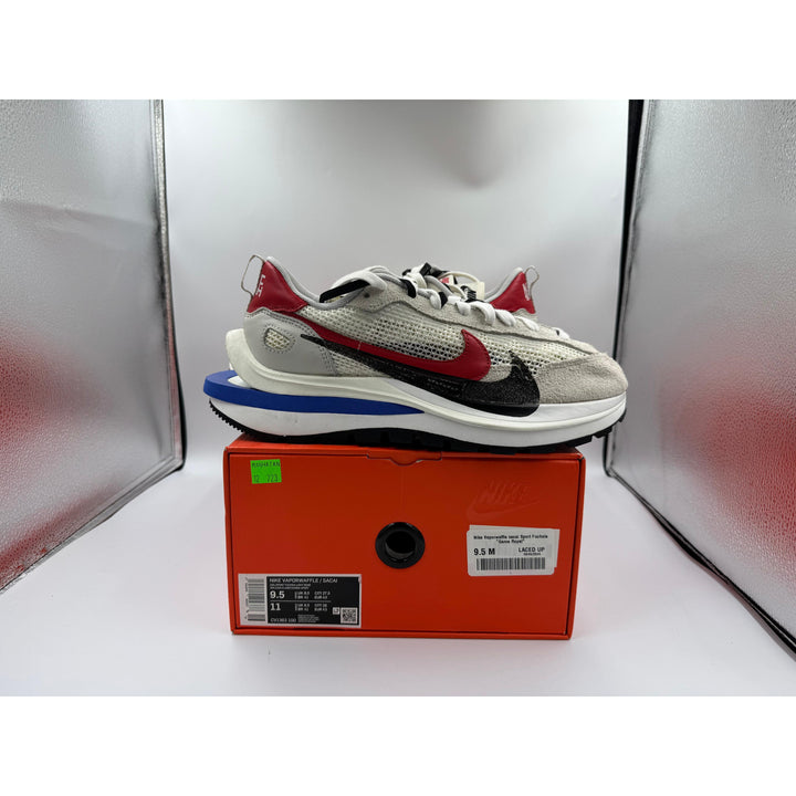 PRE OWNED Nike Vaporwaffle sacai Sport Fuchsia "Game Royal" Conditional